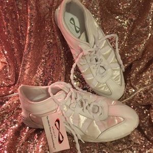 🎀Nfinity Cheer Shoes🎀